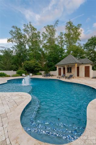 316 S Braeside Court Asheville NC 28803