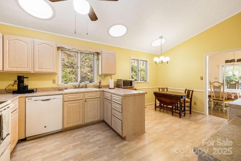 31 Covewood Road Asheville NC 28805