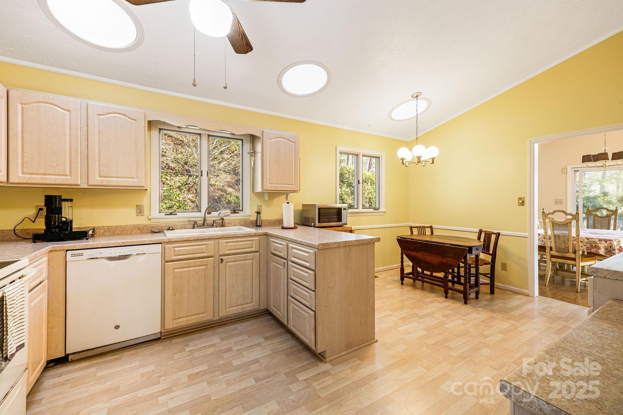 31 Covewood Road Asheville NC 28805