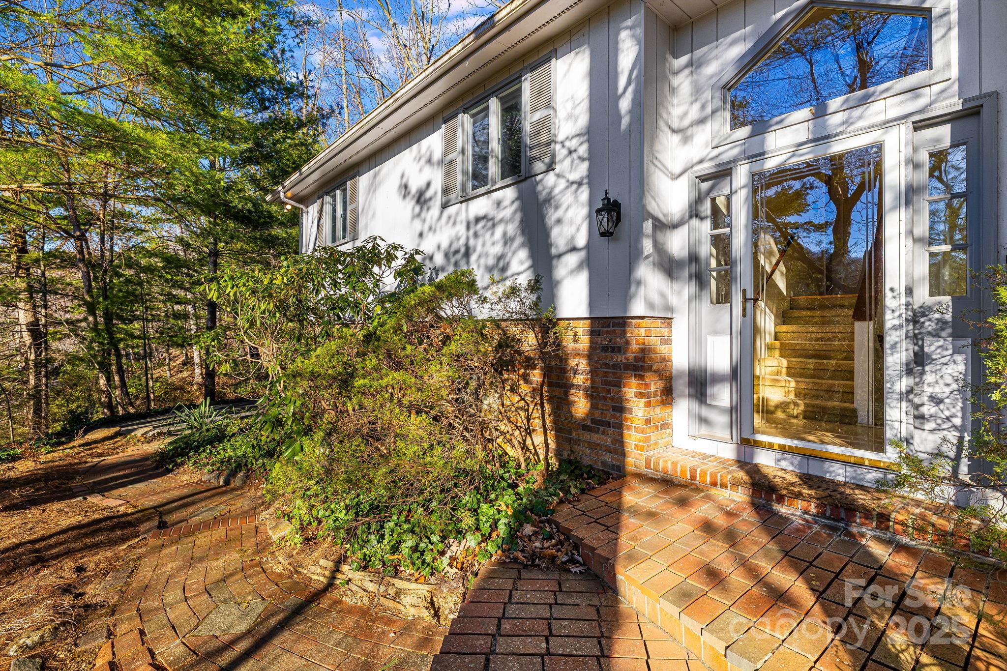 31 Covewood Road Asheville NC 28805