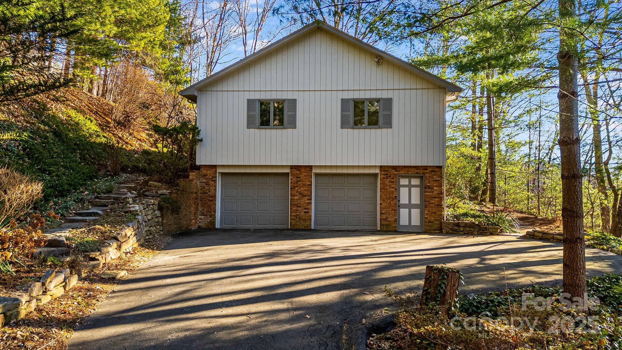 31 Covewood Road Asheville NC 28805
