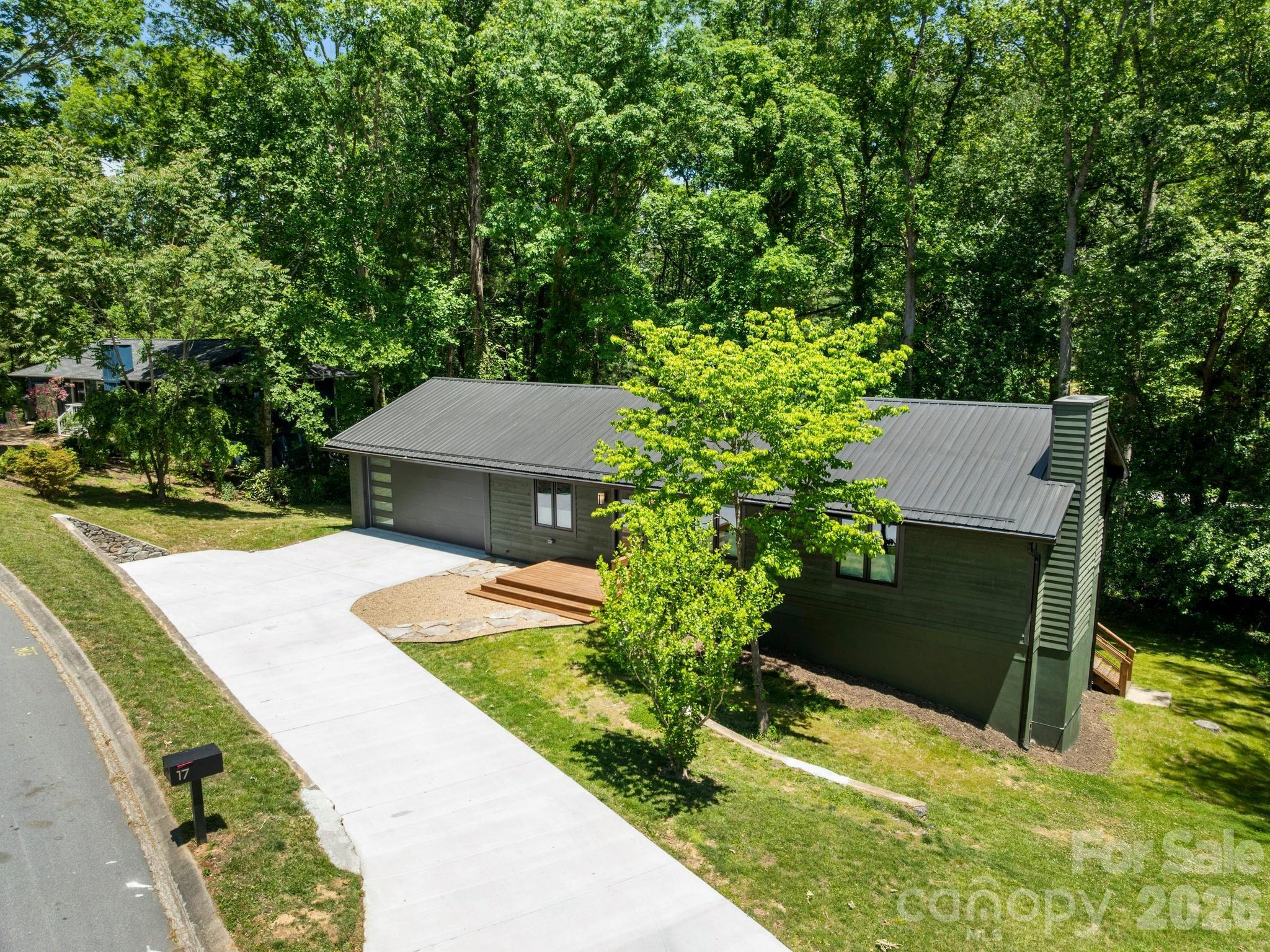 17 Muirfield Drive Arden NC 28704