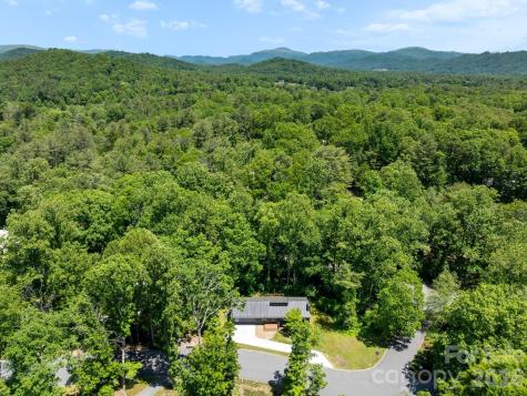 17 Muirfield Drive Arden NC 28704