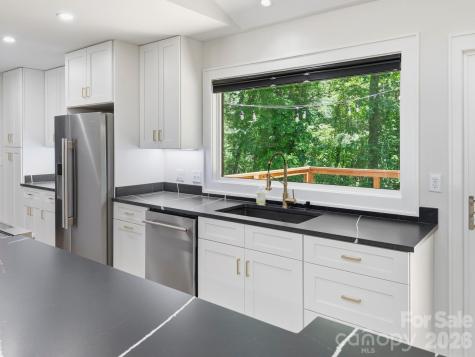17 Muirfield Drive Arden NC 28704