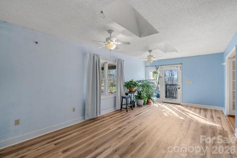 33 Fairfield Drive Candler NC 28715
