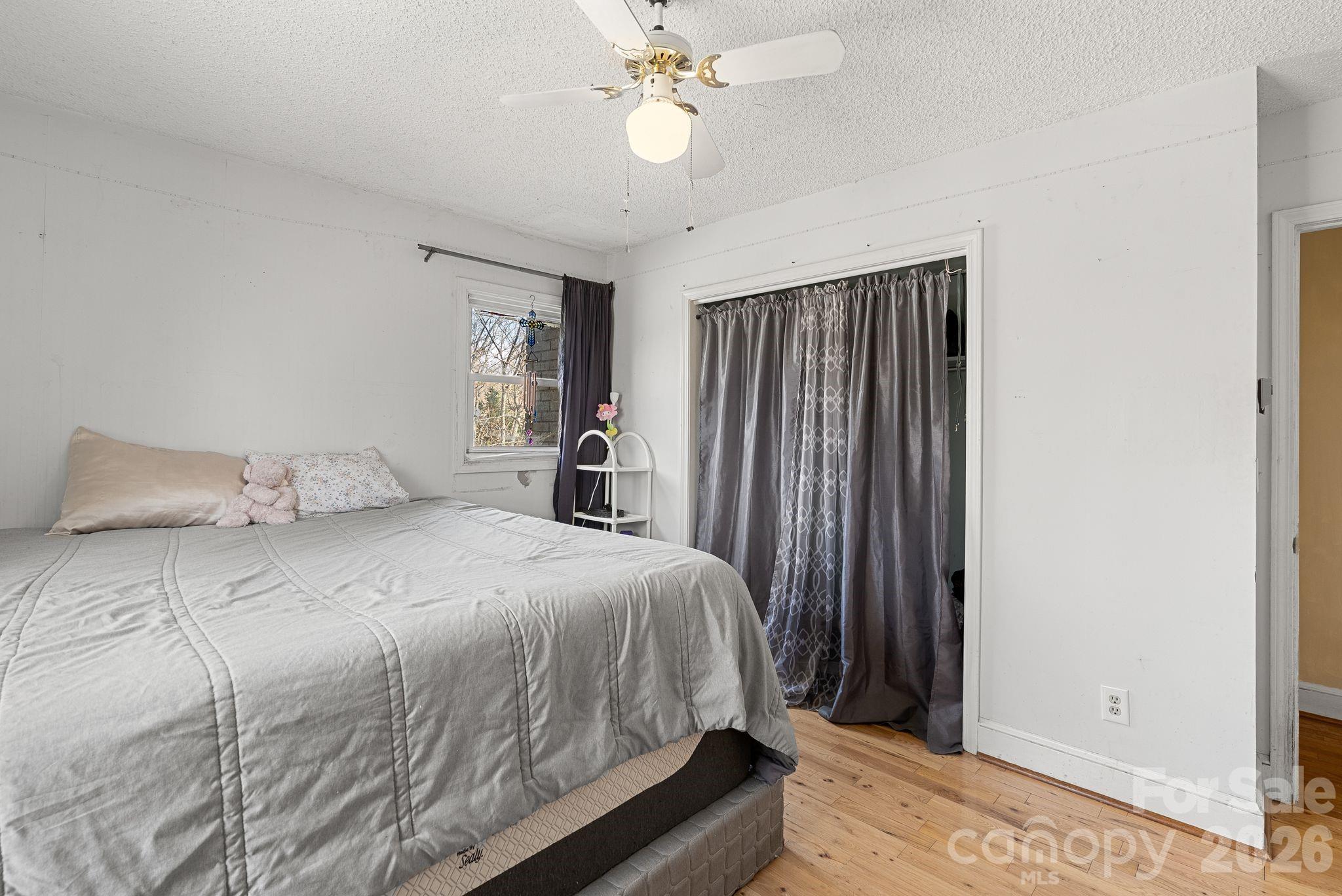 33 Fairfield Drive Candler NC 28715