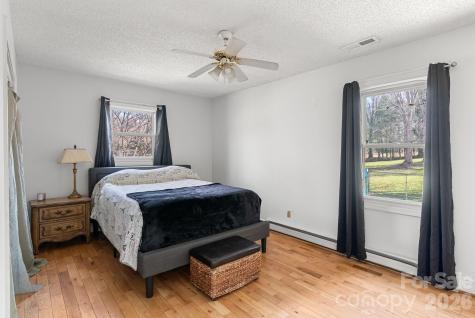33 Fairfield Drive Candler NC 28715