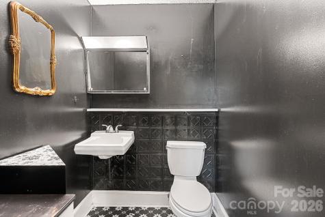 33 Fairfield Drive Candler NC 28715