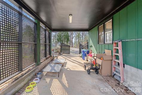 33 Fairfield Drive Candler NC 28715