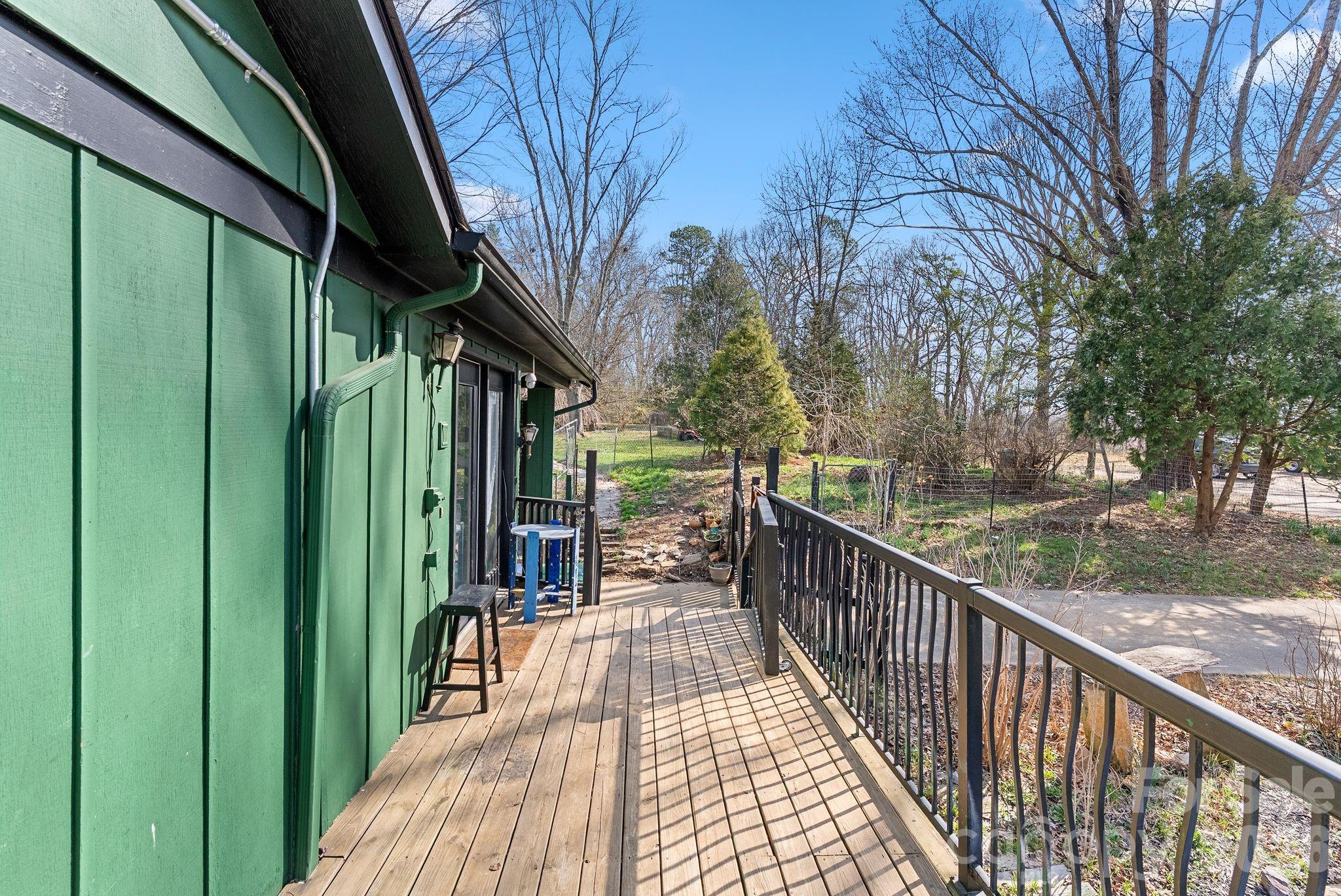 33 Fairfield Drive Candler NC 28715