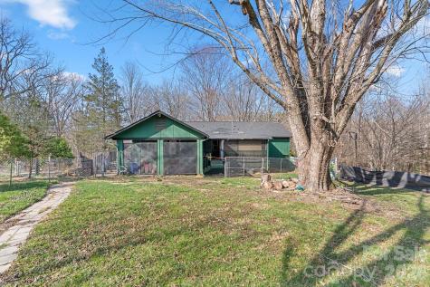 33 Fairfield Drive Candler NC 28715