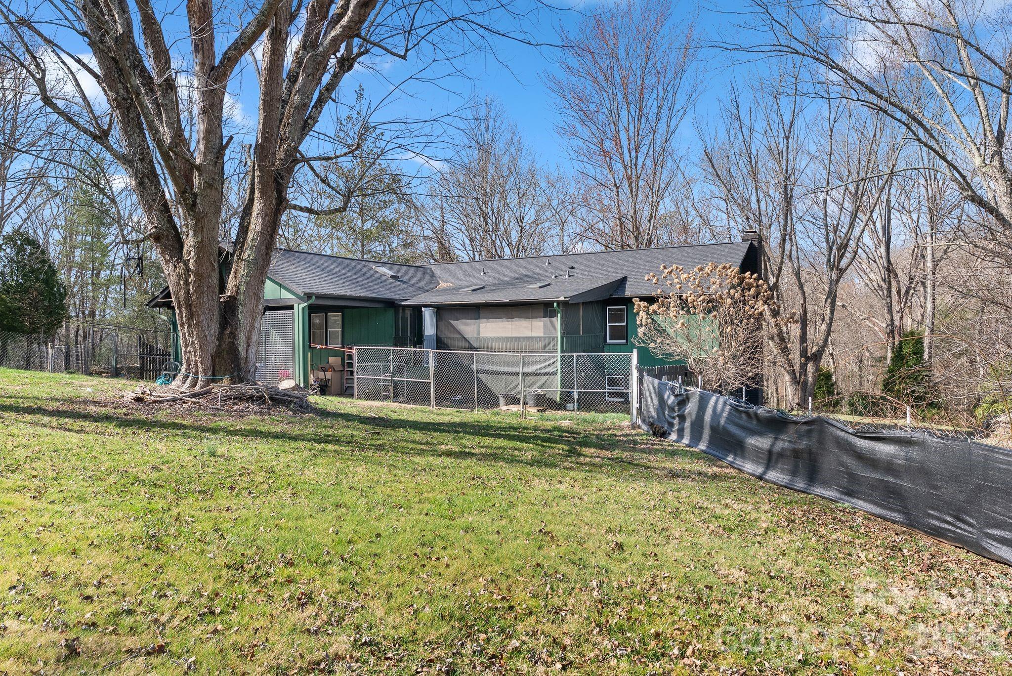 33 Fairfield Drive Candler NC 28715