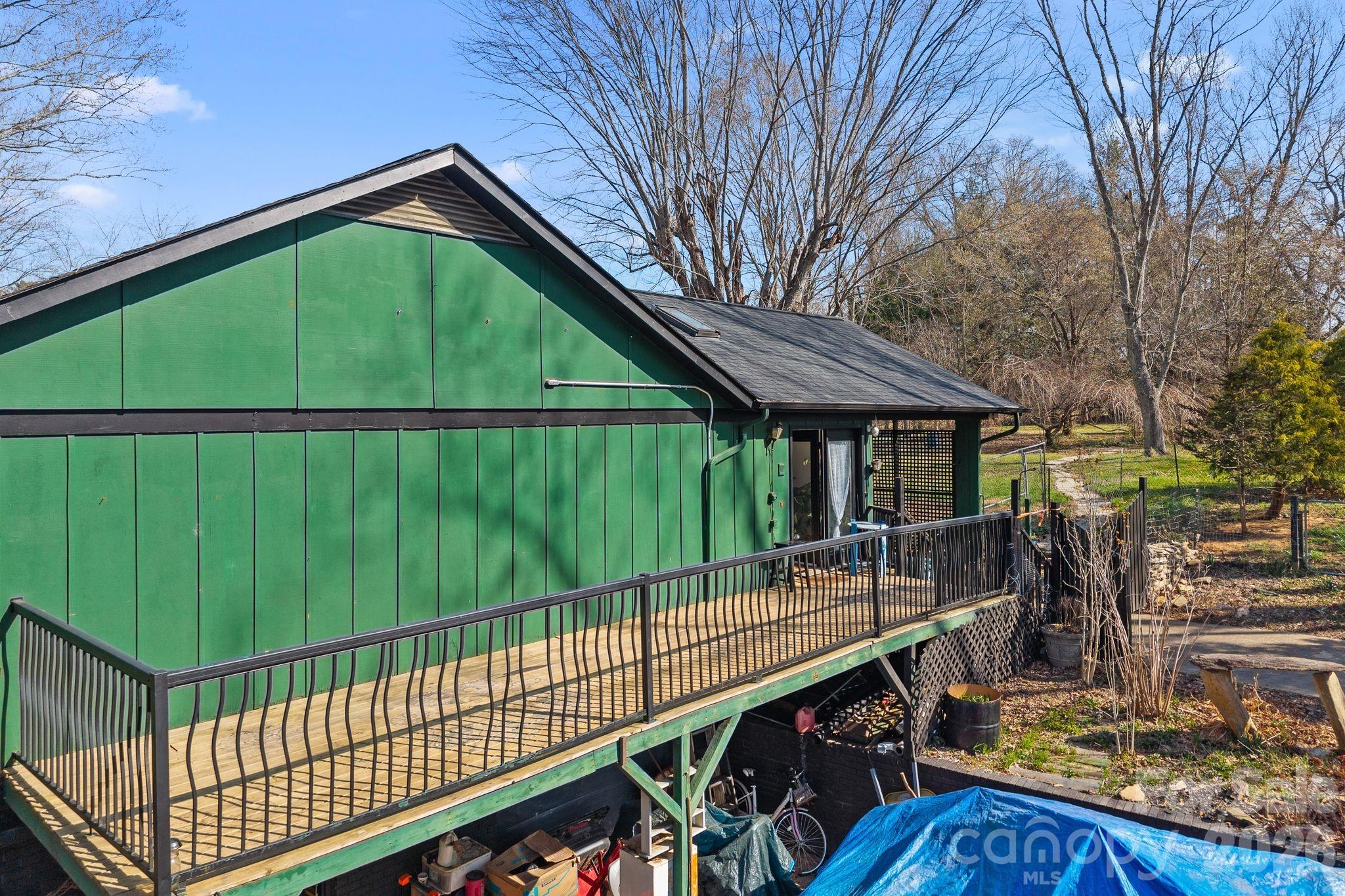 33 Fairfield Drive Candler NC 28715