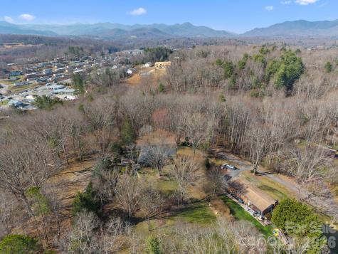 33 Fairfield Drive Candler NC 28715