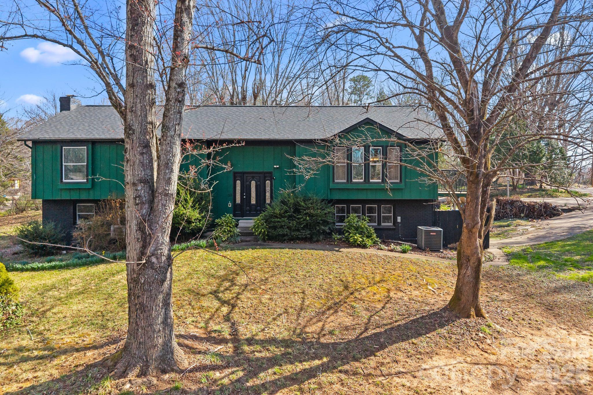 33 Fairfield Drive Candler NC 28715