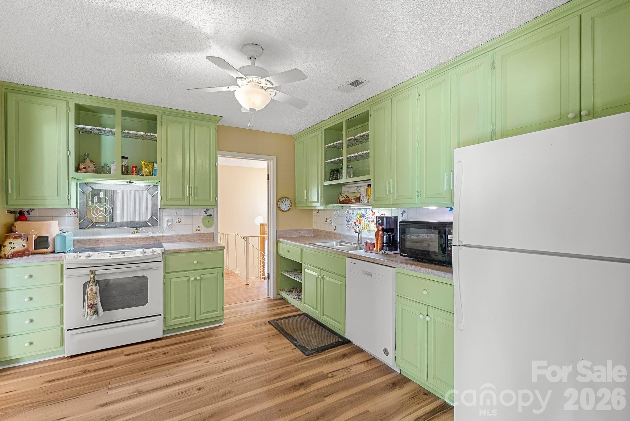33 Fairfield Drive Candler NC 28715