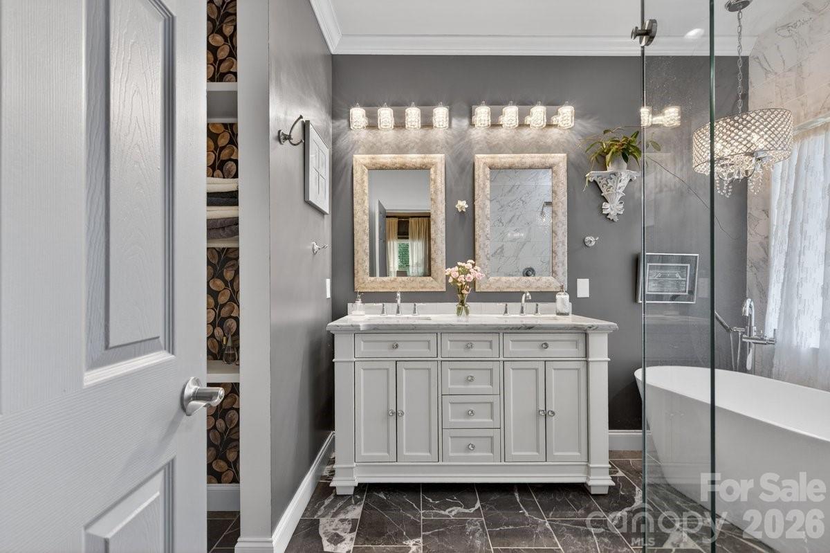11219 Isthmus Court Charlotte NC 28215