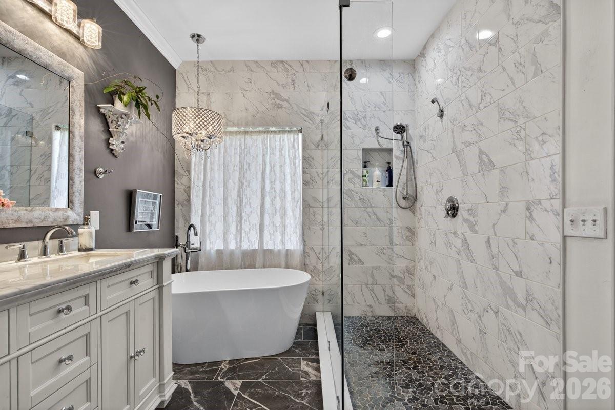 11219 Isthmus Court Charlotte NC 28215