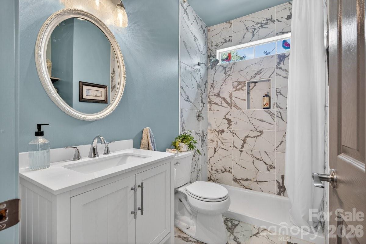 11219 Isthmus Court Charlotte NC 28215