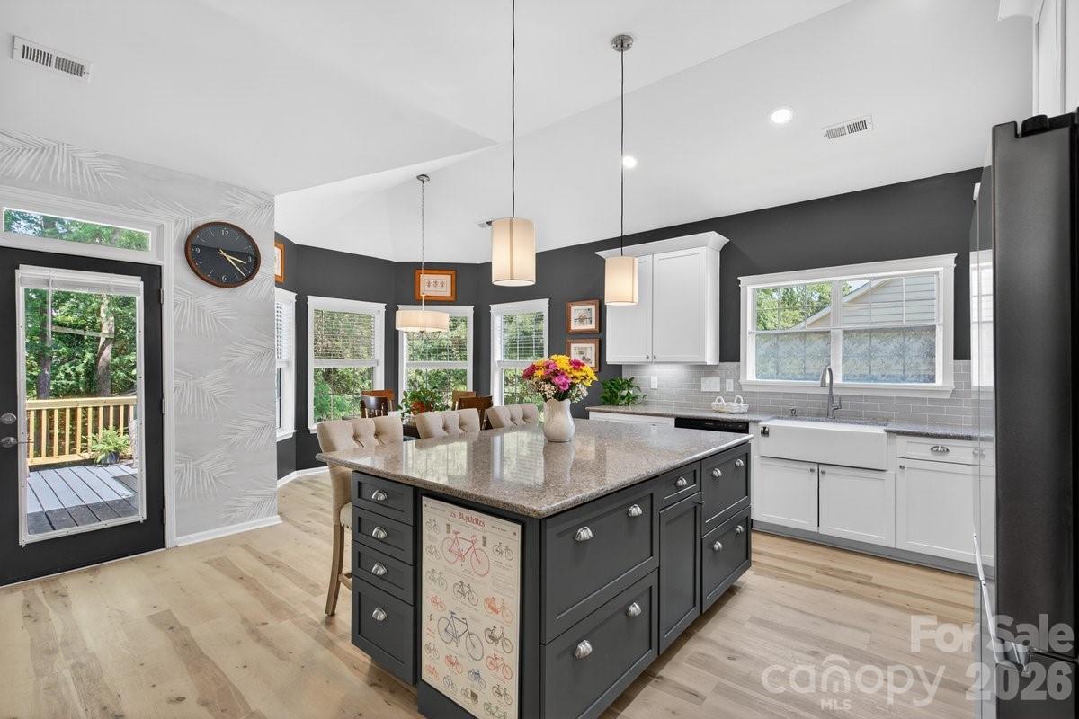 11219 Isthmus Court Charlotte NC 28215