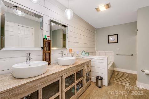 14 H G Buckner Meadow Road Alexander NC 28701