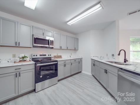 3227 Deshler Morris Lane Charlotte NC 28216
