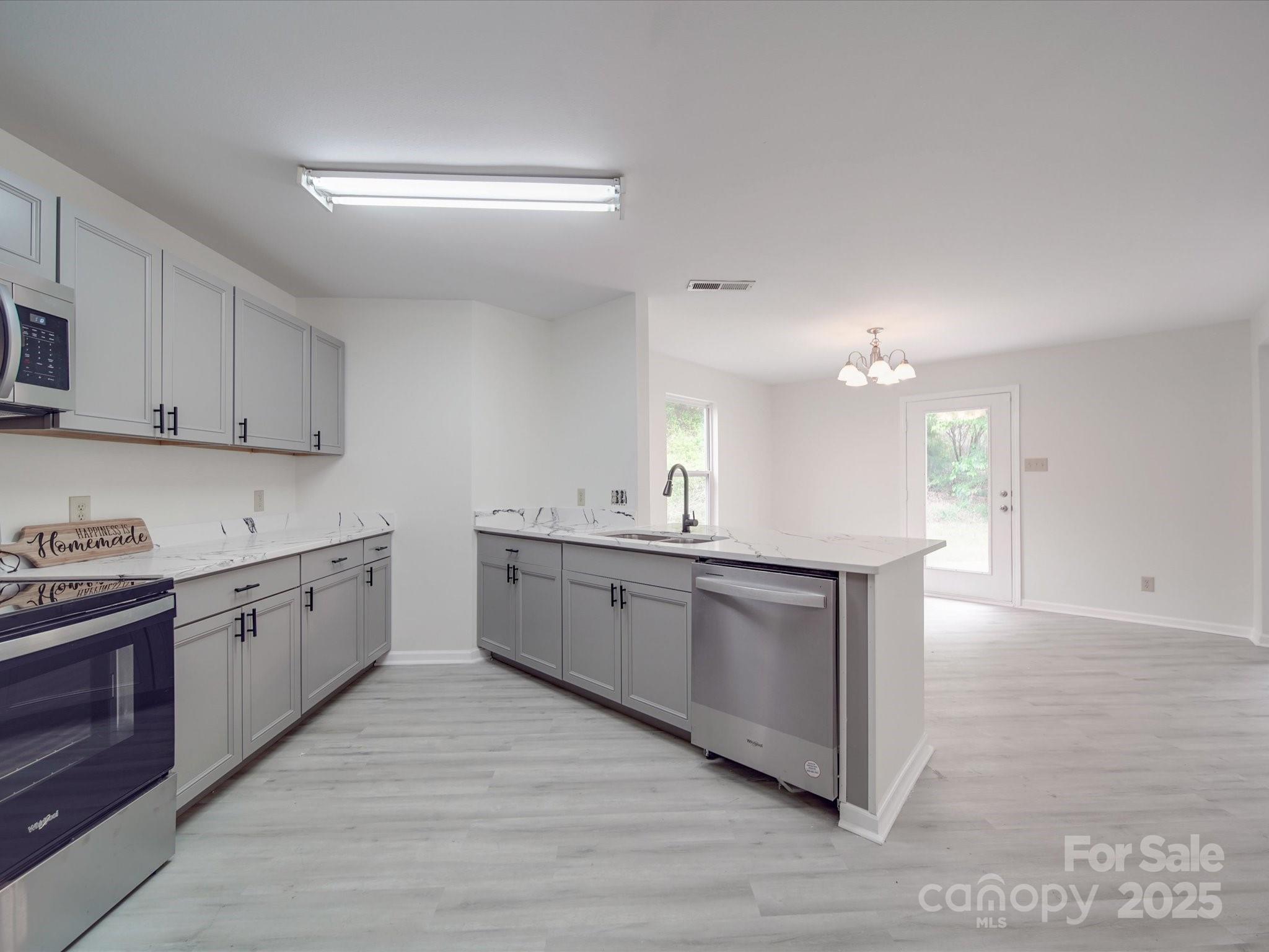 3227 Deshler Morris Lane Charlotte NC 28216
