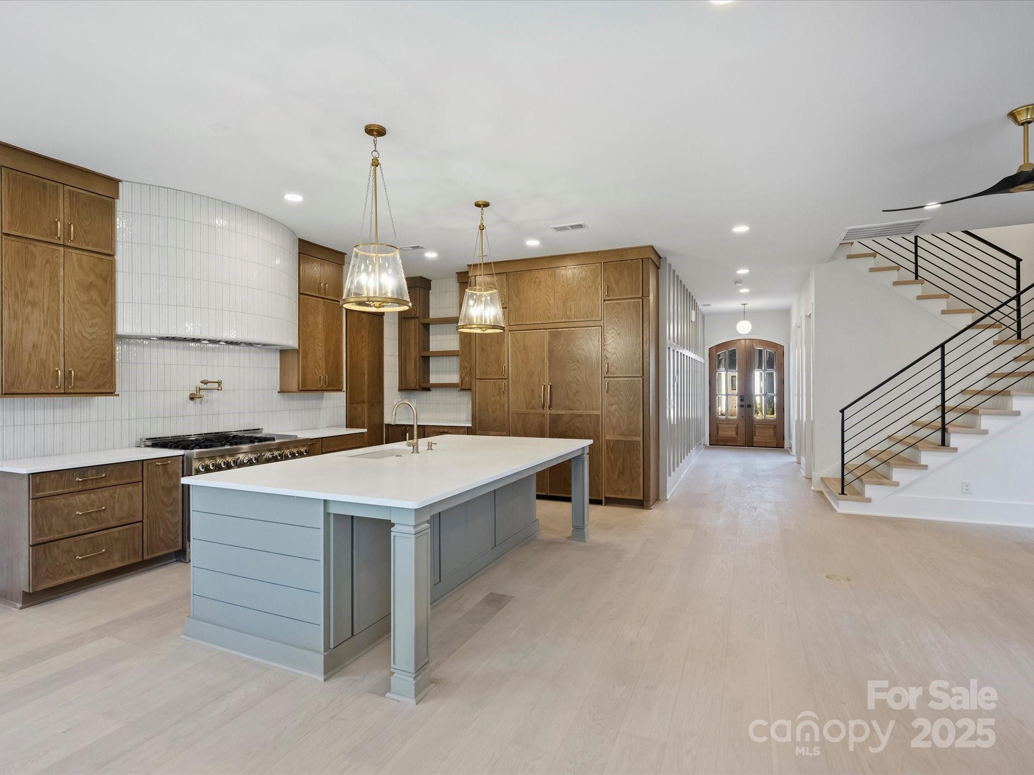 923 Laurel Creek Lane Charlotte NC 28211