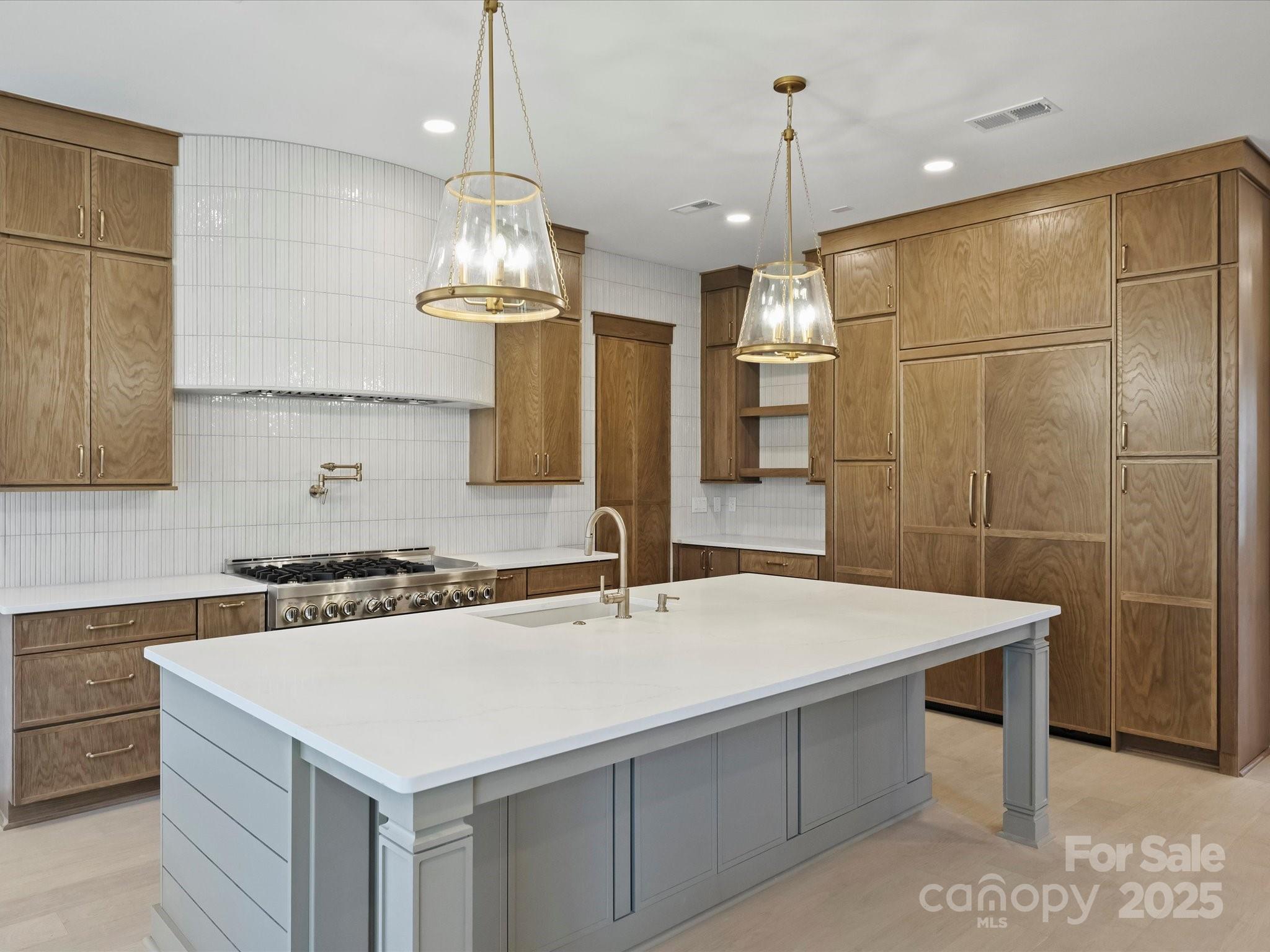 923 Laurel Creek Lane Charlotte NC 28211