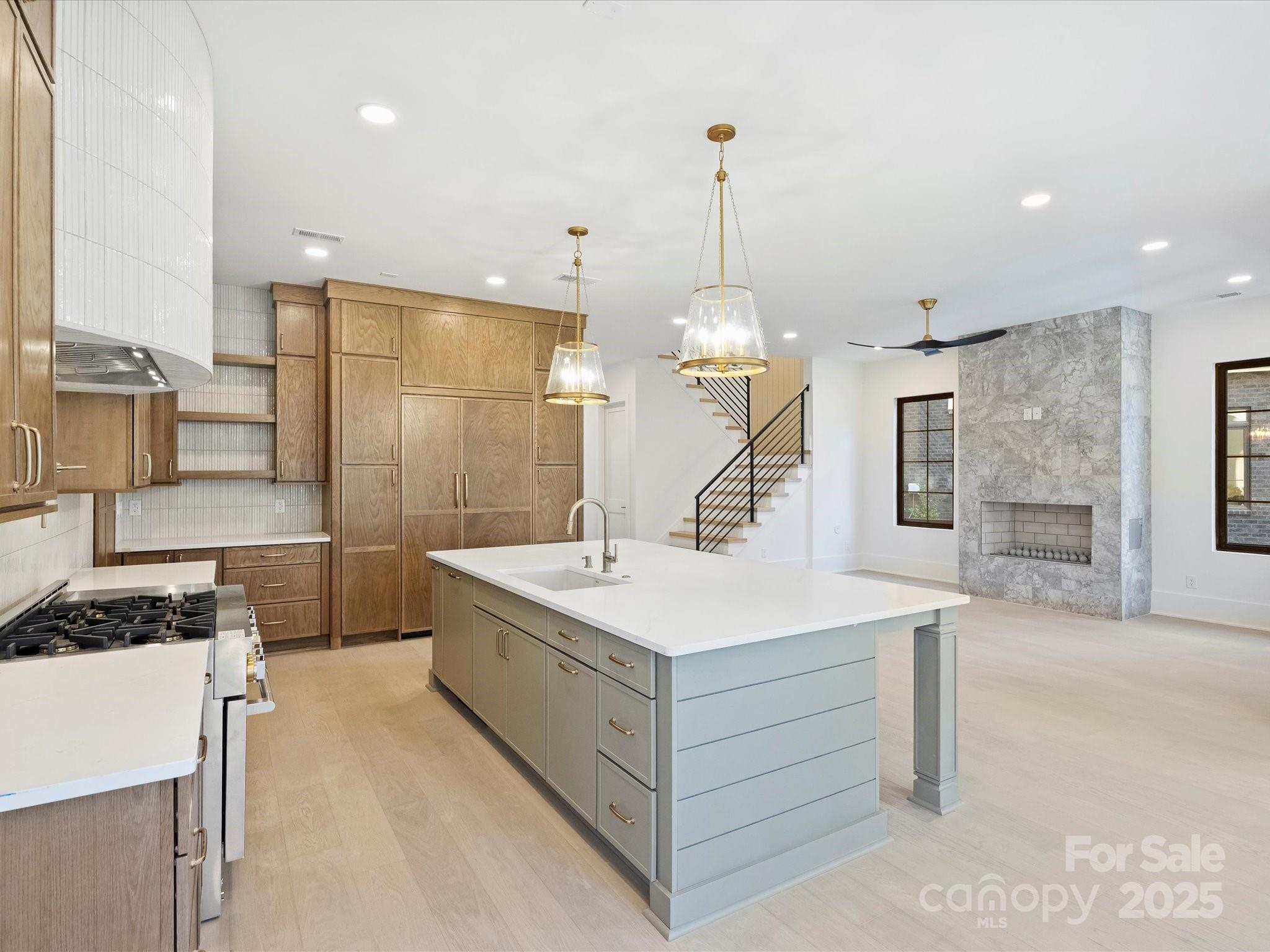 923 Laurel Creek Lane Charlotte NC 28211
