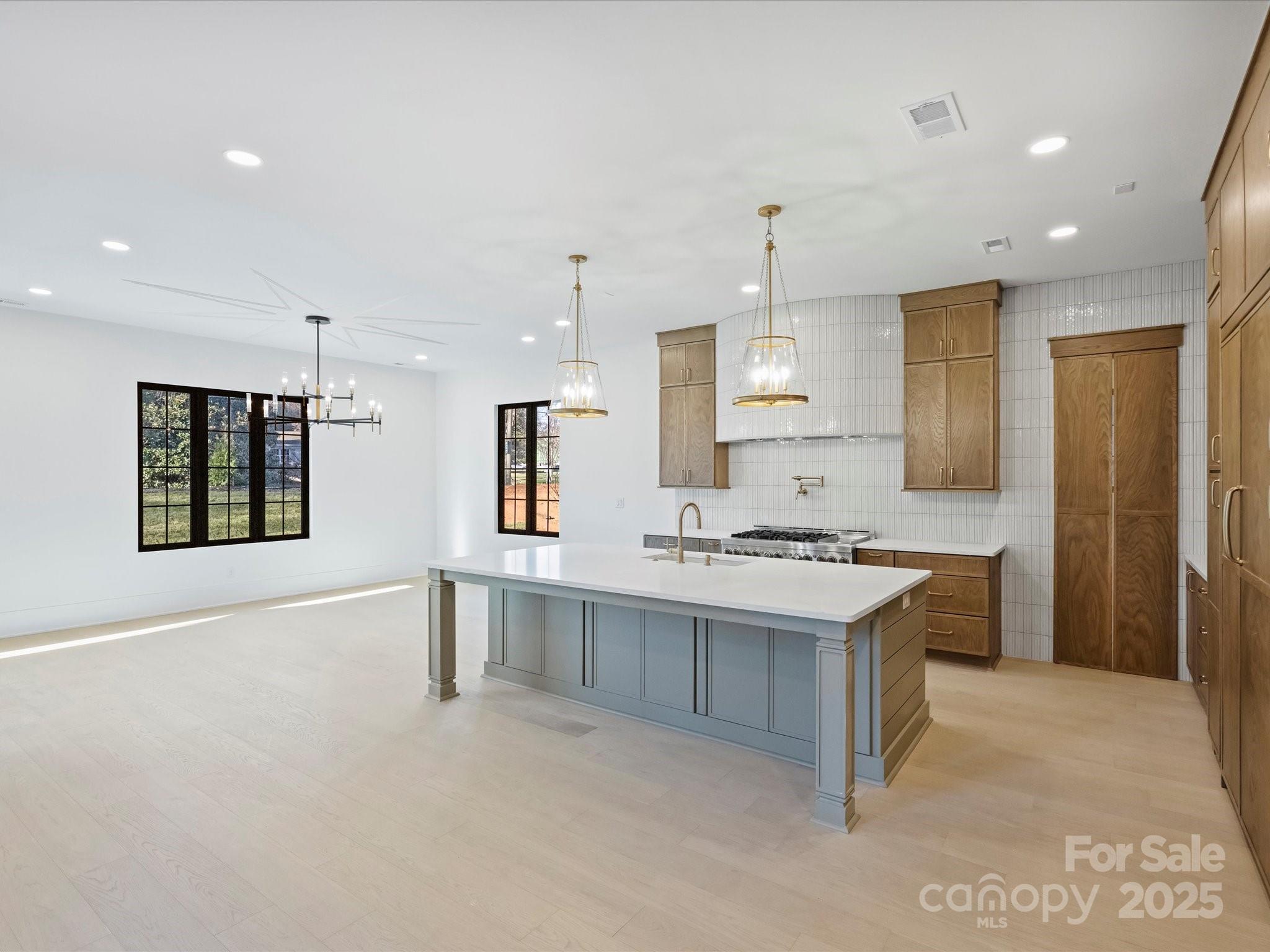 923 Laurel Creek Lane Charlotte NC 28211