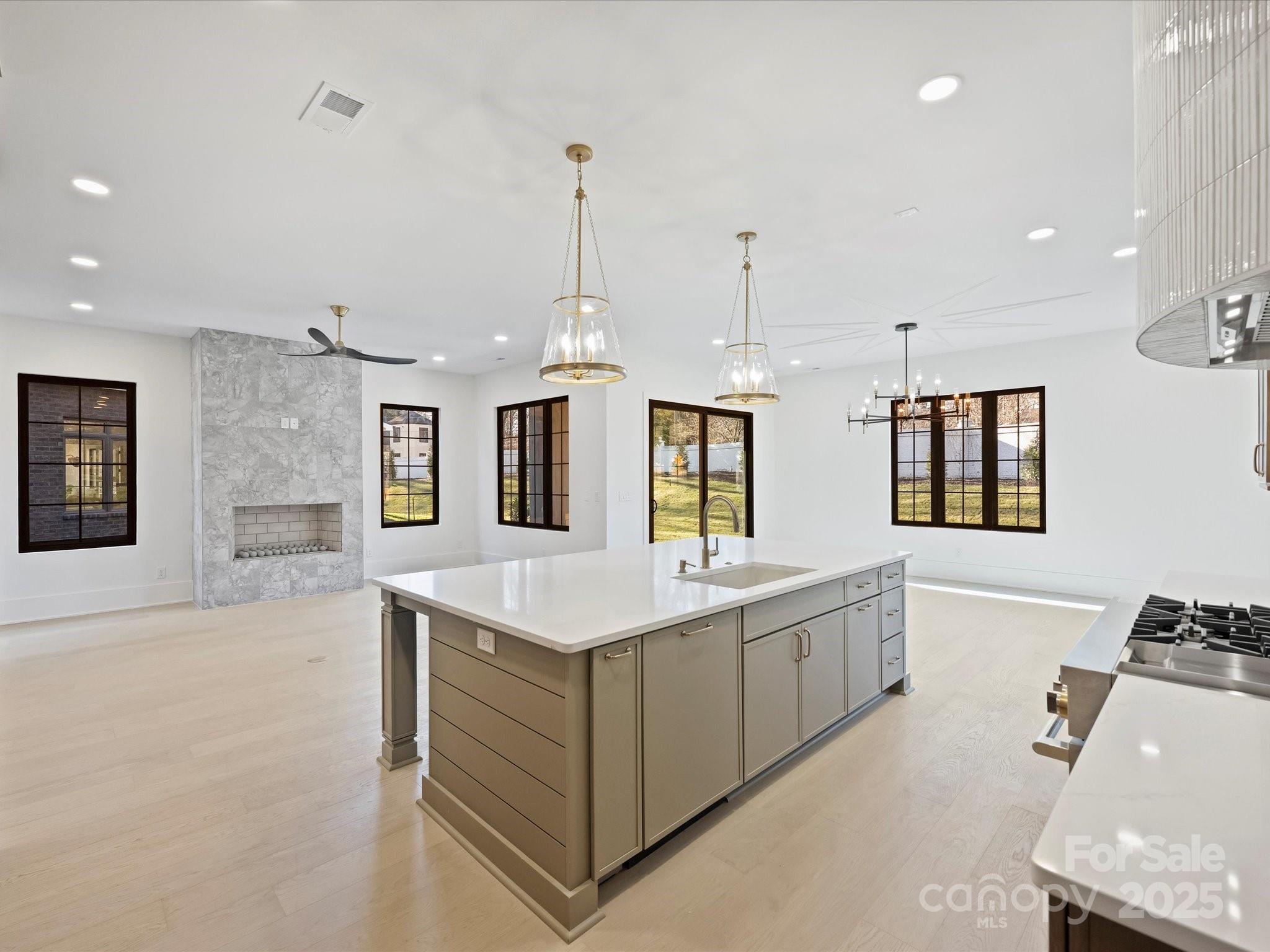 923 Laurel Creek Lane Charlotte NC 28211