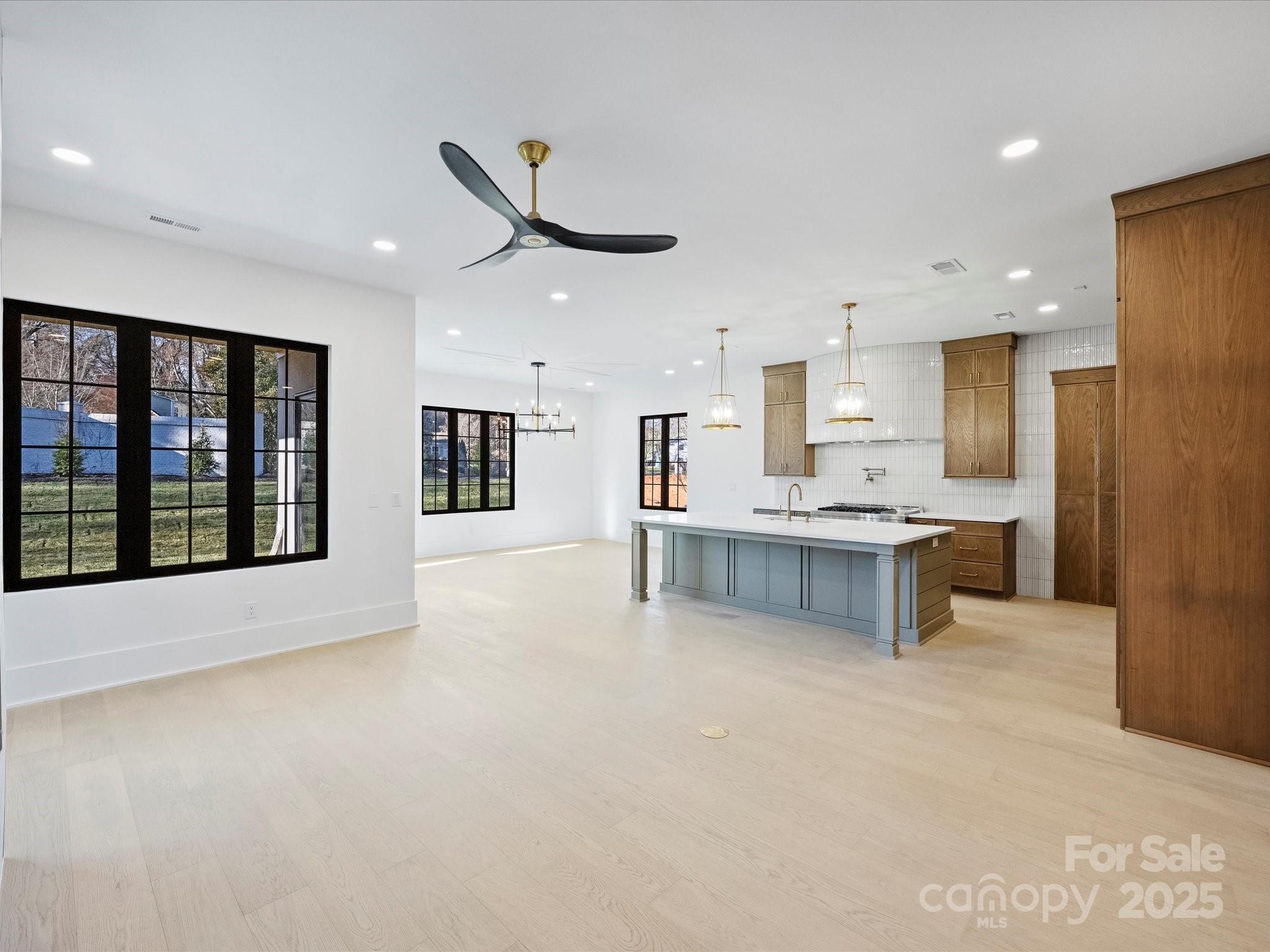 923 Laurel Creek Lane Charlotte NC 28211