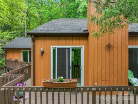 3 Azalea Terrace Asheville NC 28803