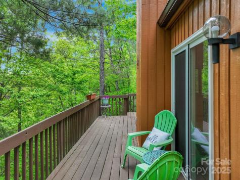 3 Azalea Terrace Asheville NC 28803