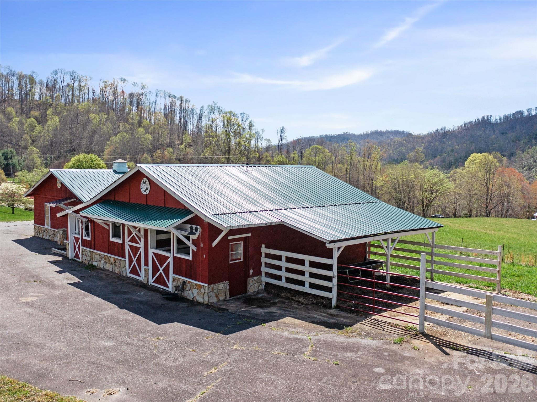 173 Odoms Chapel Road Bakersville NC 28705