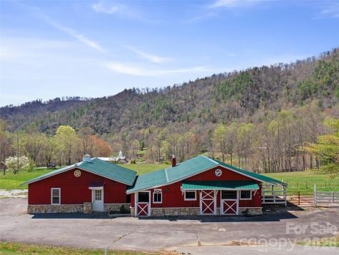 173 Odoms Chapel Road Bakersville NC 28705