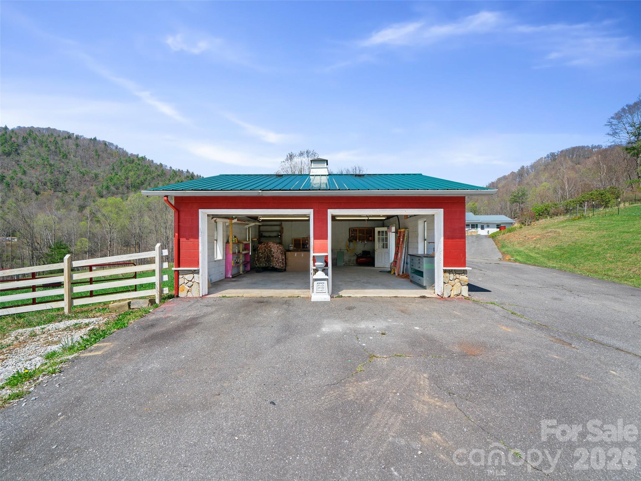173 Odoms Chapel Road Bakersville NC 28705