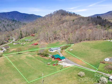 173 Odoms Chapel Road Bakersville NC 28705