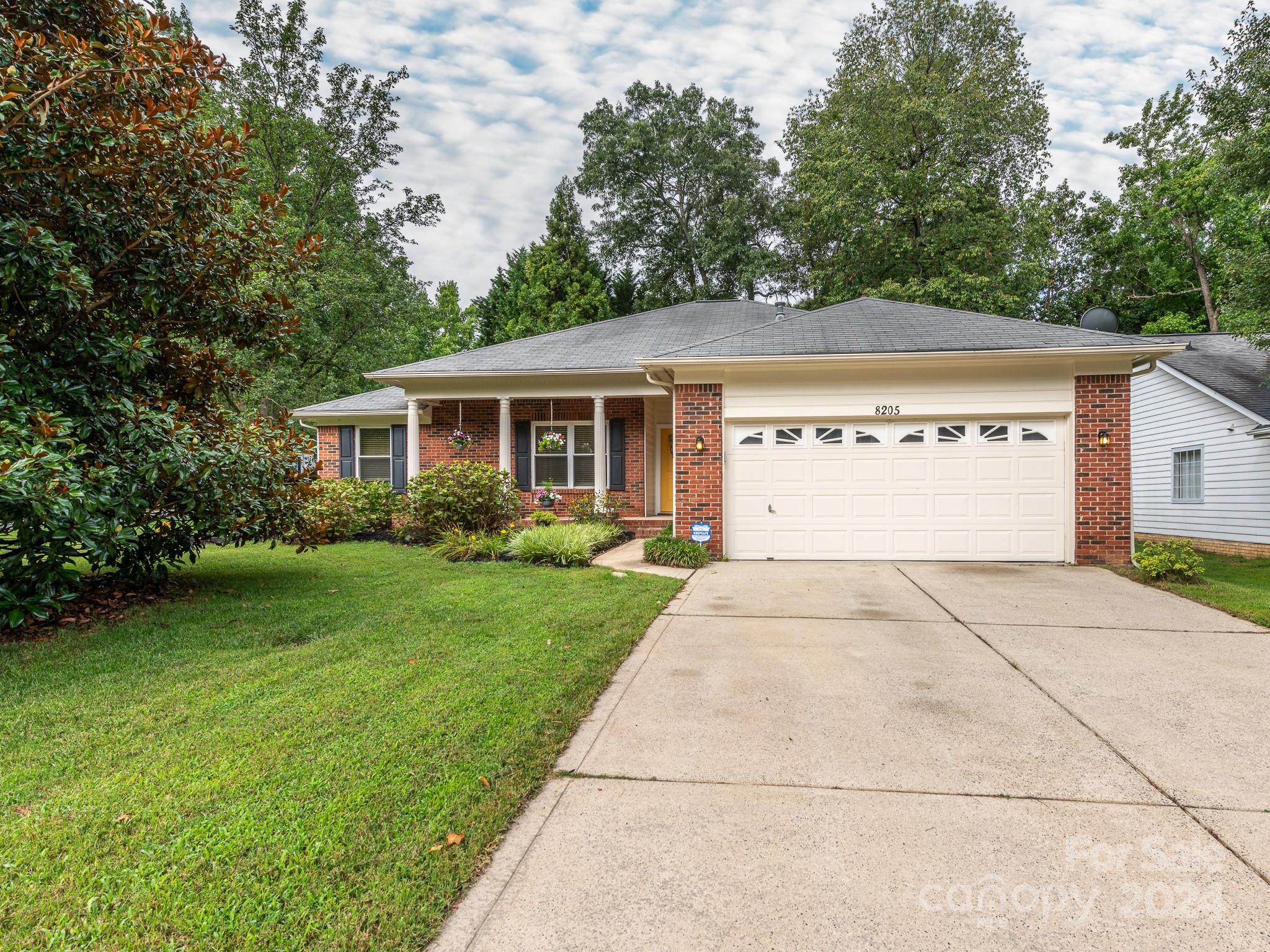 8205 Martindale Lane Charlotte NC 28216