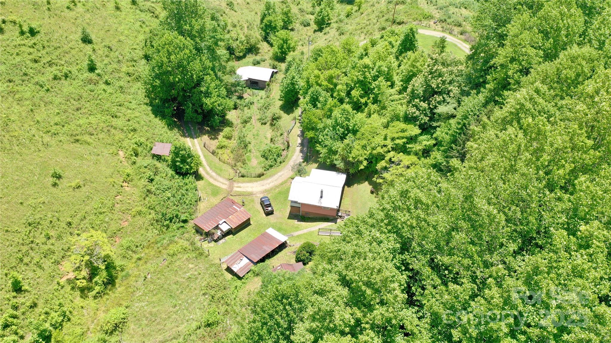 2087 Henry Road Sylva NC 28779