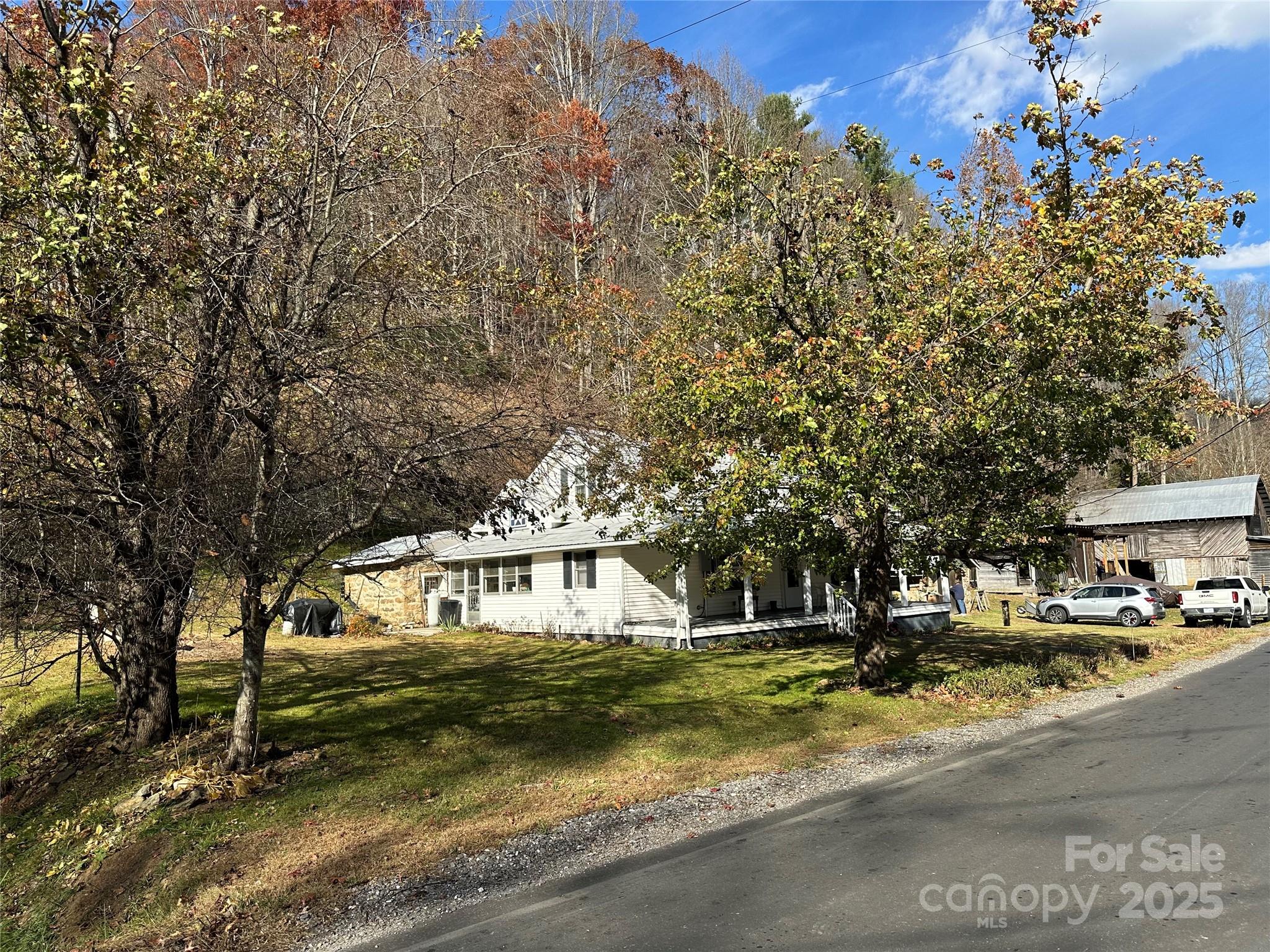 2812 Bald Mountain Road Burnsville NC 28714