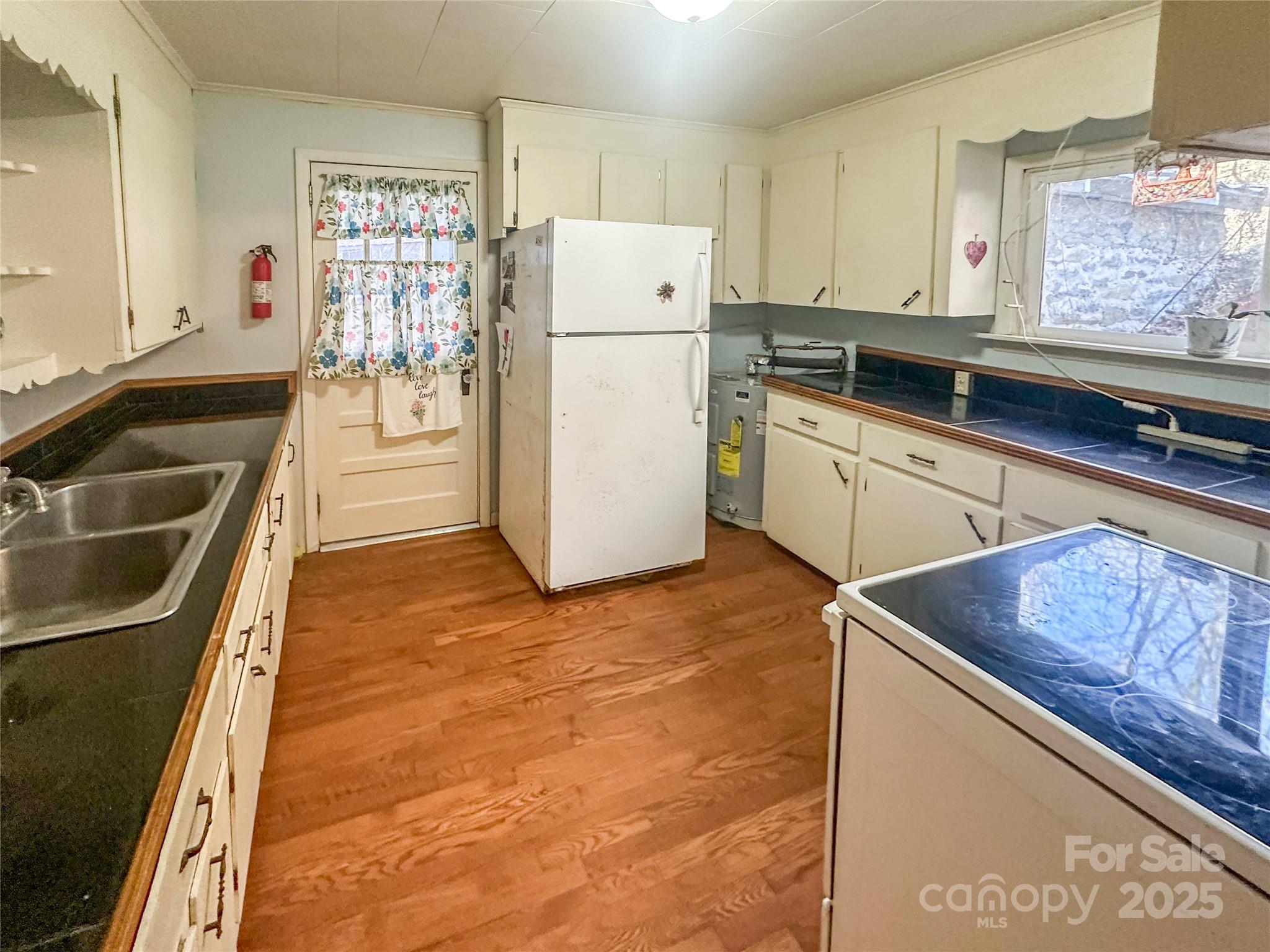 2812 Bald Mountain Road Burnsville NC 28714