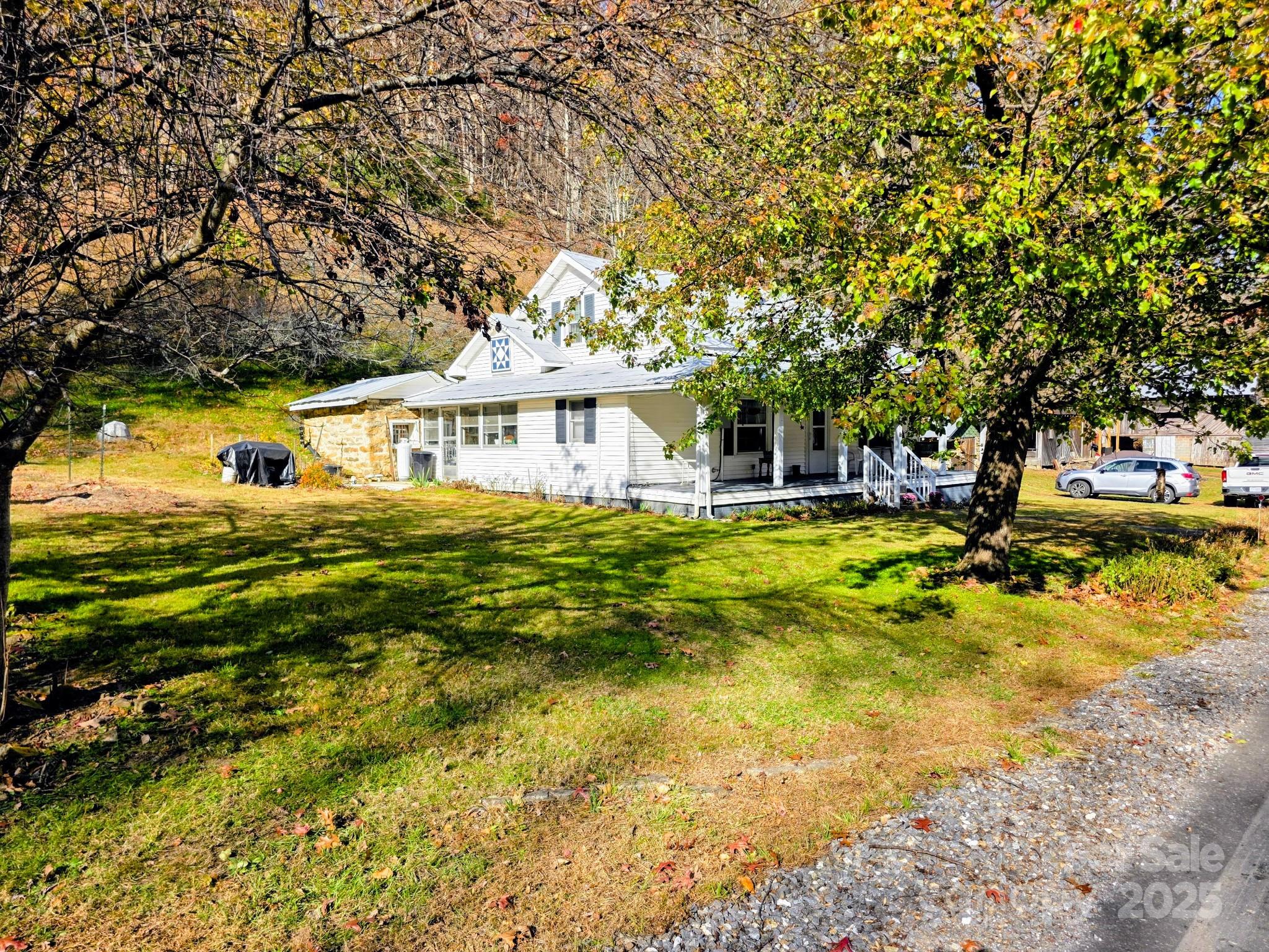 2812 Bald Mountain Road Burnsville NC 28714
