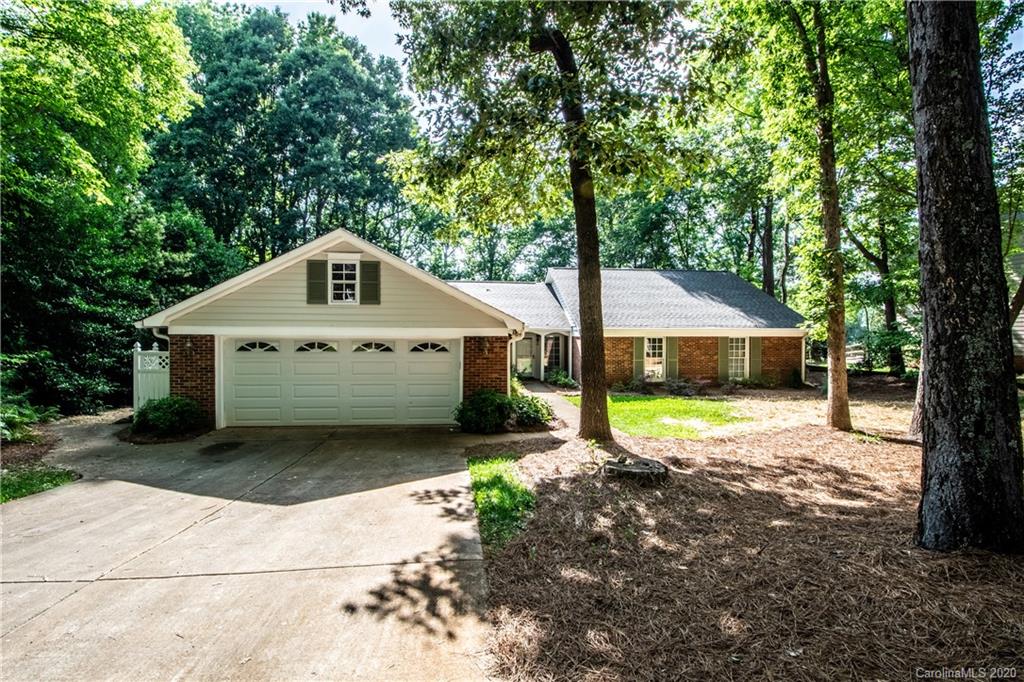 9508 Whitethorn Drive Charlotte NC 28277