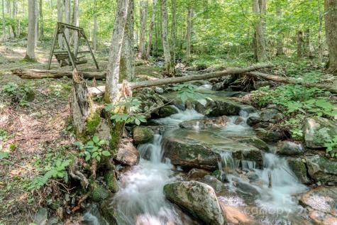 80 Dana Drive Bakersville NC 28777