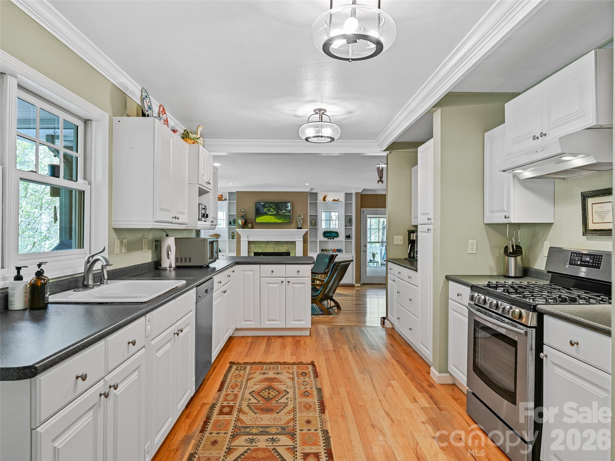 18 Thousand Oaks Boulevard Fairview NC 28730