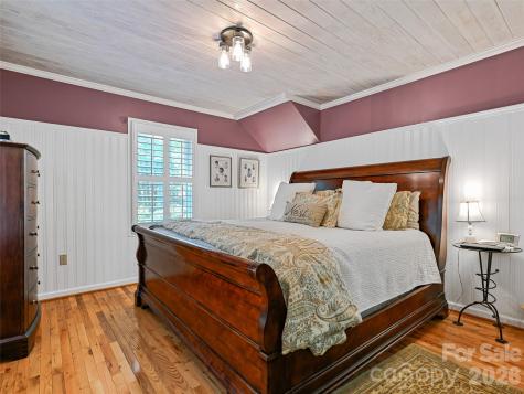 18 Thousand Oaks Boulevard Fairview NC 28730