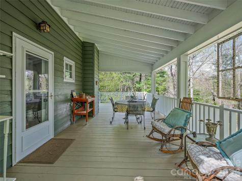 18 Thousand Oaks Boulevard Fairview NC 28730