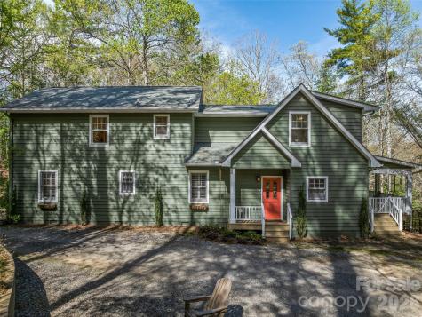 18 Thousand Oaks Boulevard Fairview NC 28730